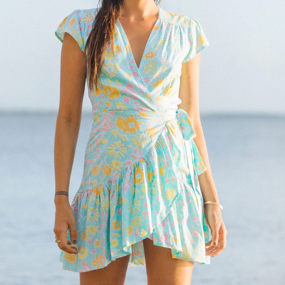 XIX PALMS Wrap mini dress. New with Tags. Size M